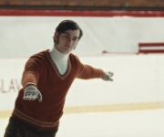 Film Nepela vypráví příběh olympijského vítěze krasobruslaře Ondreje Nepely, kterého ve filmu na ledě i mimo něj ztvárnil Josef Trojan